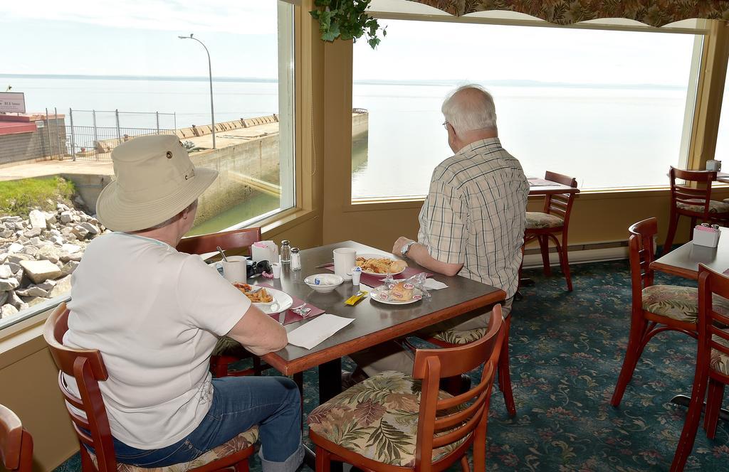 Auberge Sur Mer Charlevoix Saint-Siméon المظهر الخارجي الصورة