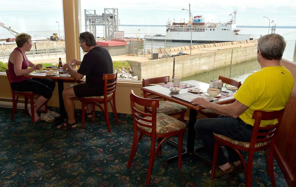 Auberge Sur Mer Charlevoix Saint-Siméon المظهر الخارجي الصورة